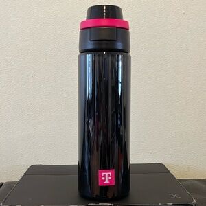 T-Mobile 24oz Water Bottle